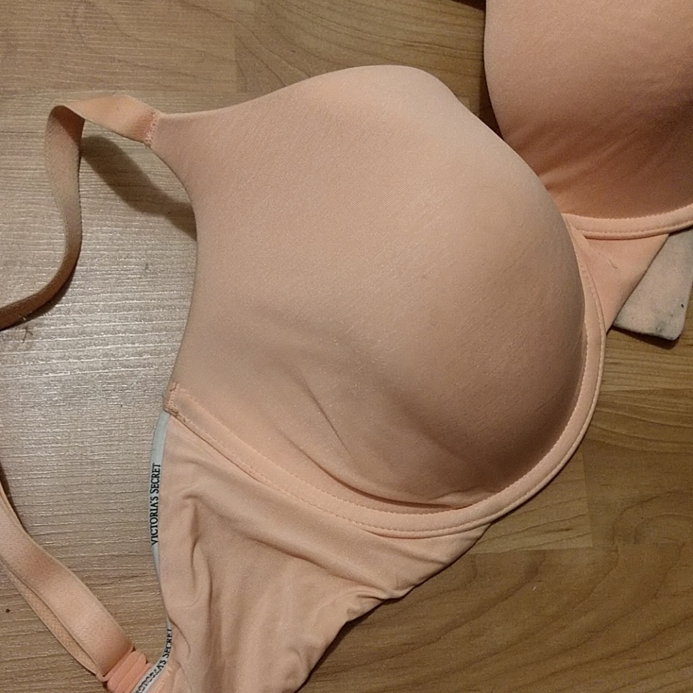 Bright orange bra 34DDD